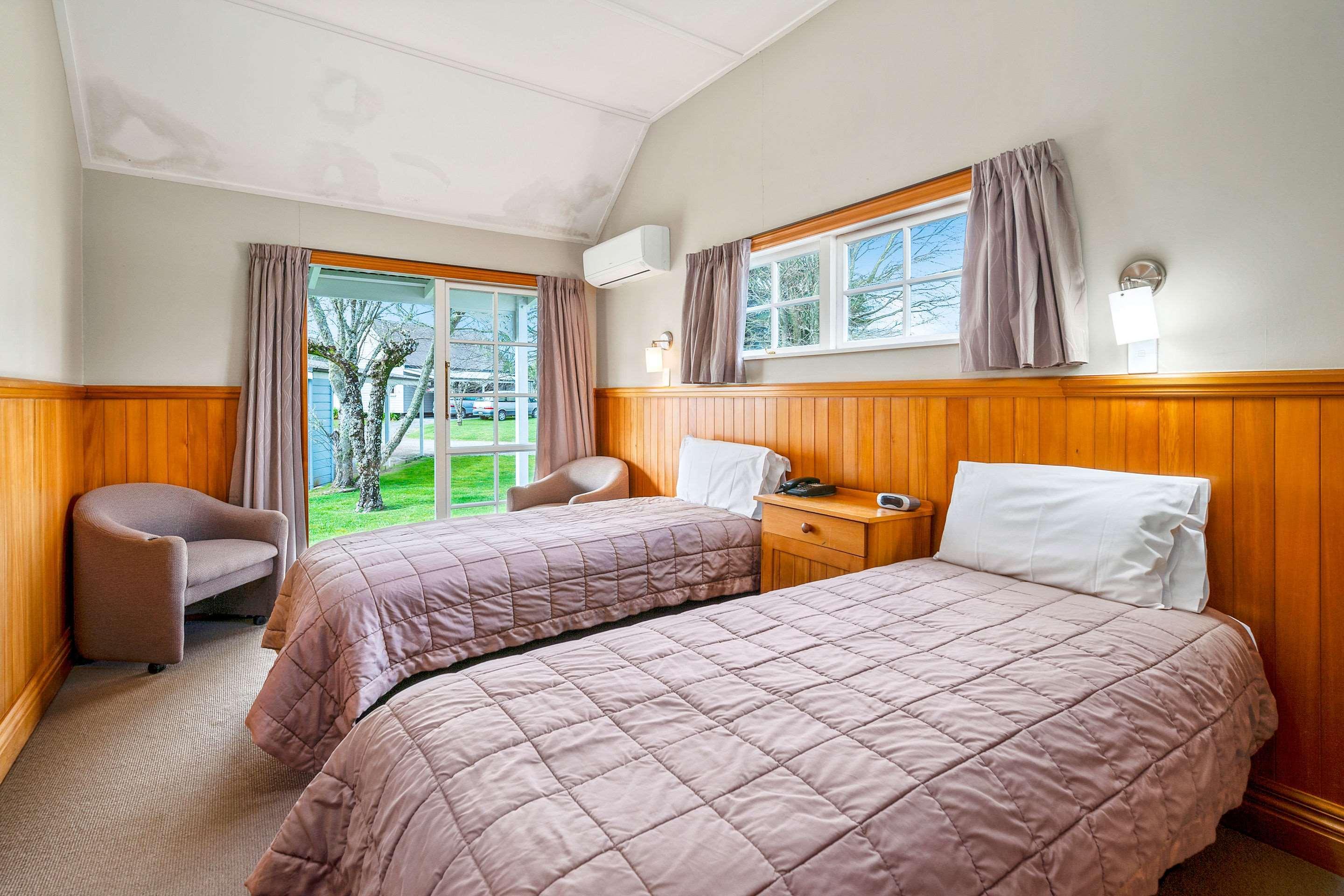 Huka Falls Resort Taupo Ngoại thất bức ảnh A typical motel room