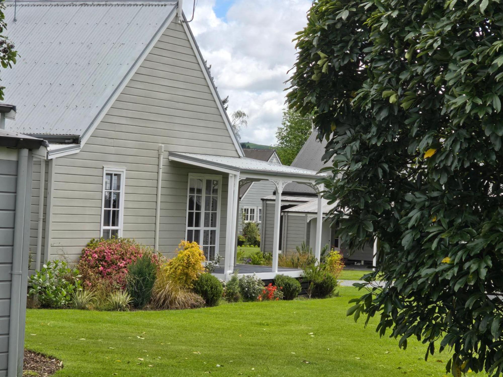 Huka Falls Resort Taupo Ngoại thất bức ảnh The former school buildings at 100 St. John's Street, Ponsonby, Auckland, New Zealand.